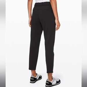 Lululemon On the Fly 7/8 Pant in Black Women’s Size 8